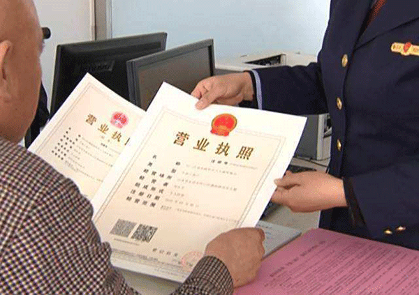 如何保證西安西瑪電機(jī)在使用過(guò)程中的維護(hù)保養(yǎng)。